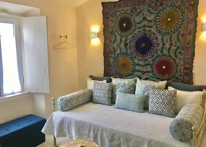 Numero 9 Πανδοχείο *